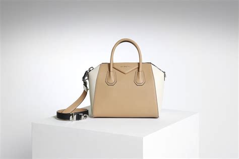 givenchy antigona storia